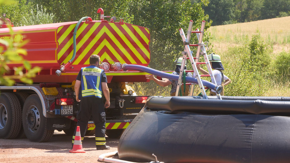 Waldgebiet mit Munition in Rheinland-Pfalz brennt