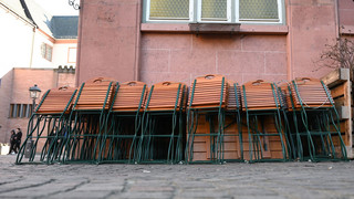 Erst zu heiß, dann zu nass: Der Sommer belastet Hessens Gastronomie