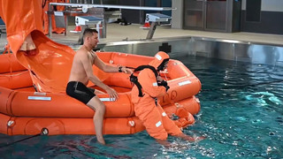 Eintauchen in die Marine: Die ersten Schritte der neuen Rekruten