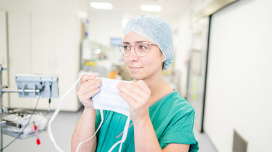 Frauen in der Chirurgie - Karriere mit Messer Mut