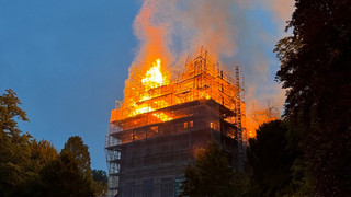 Feuer in Bad Ems: Das historische Haus "Vier Türme" brennt