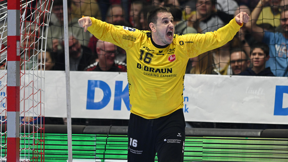 Vor dem Spiel wurde verkündet, dass MT-Torhüter Nebojsa Simic seinen Vertrag vorzeitig bis zum 30. Juni 2029 verlängert hat.