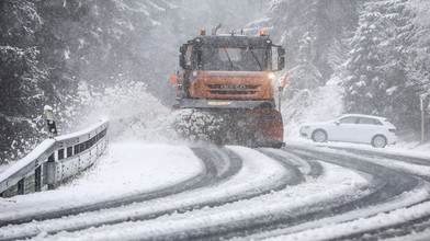 Wintereinbruch in Hessen: Kaum Unfälle und Bahnprobleme