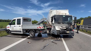 Unfall auf der A31: Zwei Menschen sterben