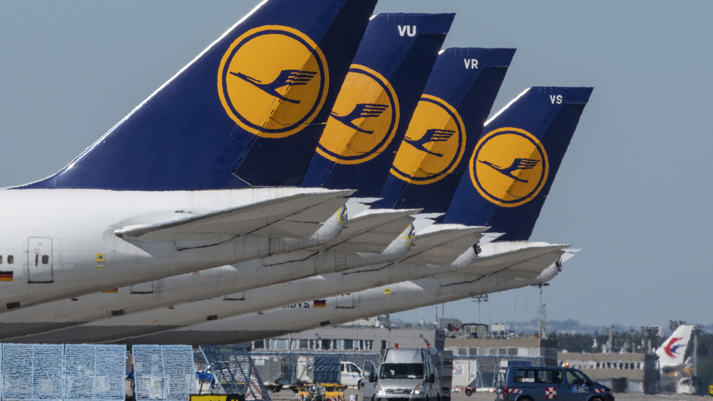 Die Lufthansa konnte im ersten Quartal deutlich weniger Verlust verzeichnen als im Vorjahreszeitraum.
