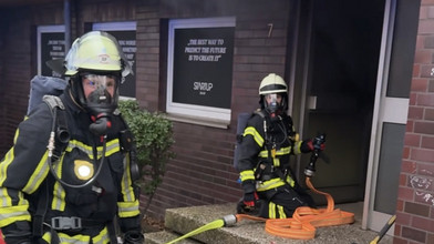 Rauch drang durch Türen: Sechs Verletzte bei Brand in Kassel