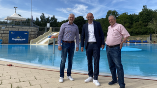 Tournesol in Idstein: Provisorisches Freibad nach Großbrand