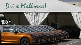 Passend zum Sommerurlaub: Mietwagen werden wieder billiger