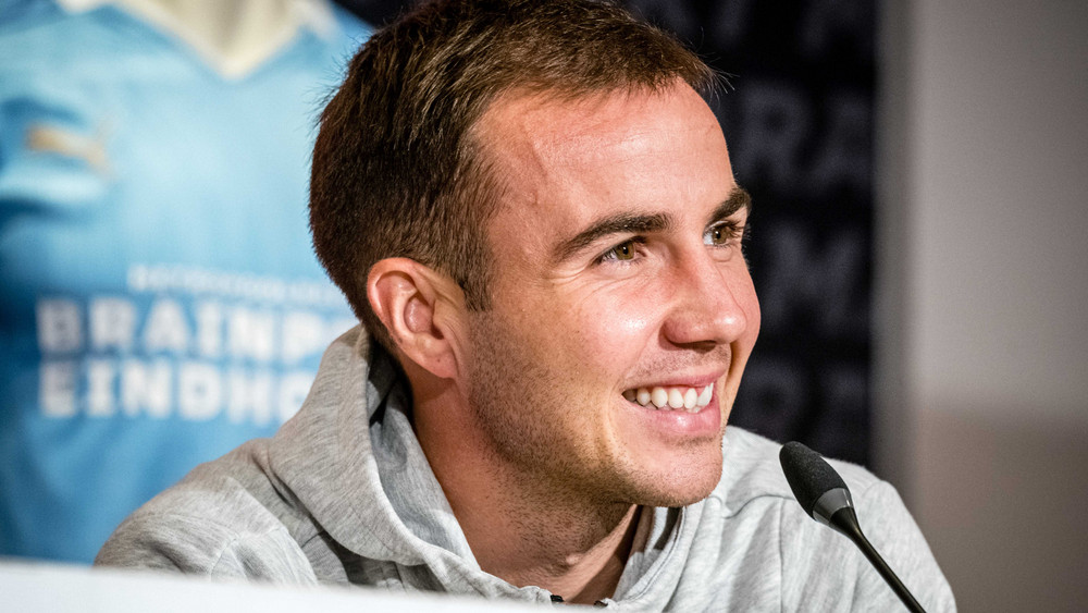 Mario Götze hat seinen Vertrag bei Eintracht Frankfurt bis 2028 verlängert.