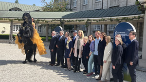 Top-Pferdesport beim Pfingstturnier im Schlosspark Wiesbaden-Biebrich