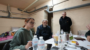 Ukraine: Drohnen machen Jagd auf deutsche Ärzte und Angelina Jolie