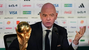 Nach Protesten: FIFA kippt Investorenplan – UEFA greift Infantino scharf an