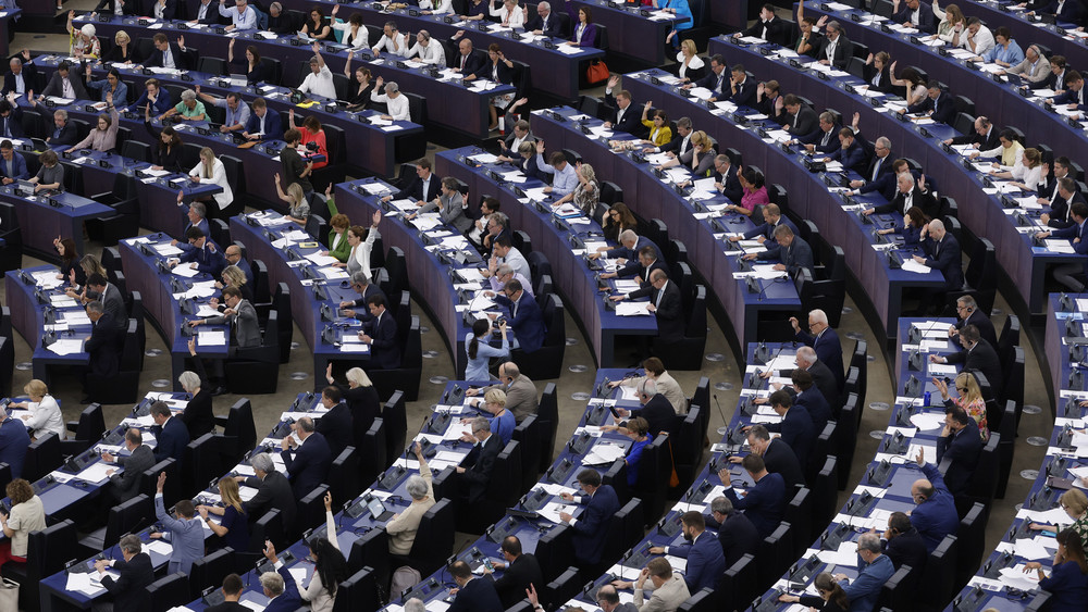 Das Europaparlament hat sich mit knapper Mehrheit für ein umstrittenes Naturschutzgesetz ausgesprochen. (Archivbild)