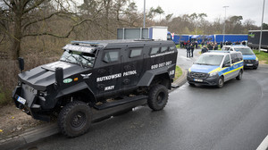 LKW-Streik in Gräfenhausen an der A5: Kriegswaffe illegal eingeführt?