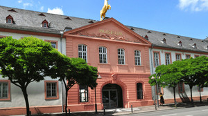 Virtuell ins Museum: Chipsdosenritter & Minimäuse