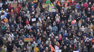 Tausende protestieren in Weilheim - Demonstration gegen Rechts 