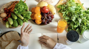 Krebs braucht keine spezielle Diät!