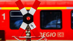 Bahnschranke in Cölbe umgenietet: LKW fährt einfach weiter