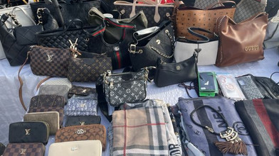 Offenbach: 120 gefälschte Luxus-Artikel auf Trödelmarkt