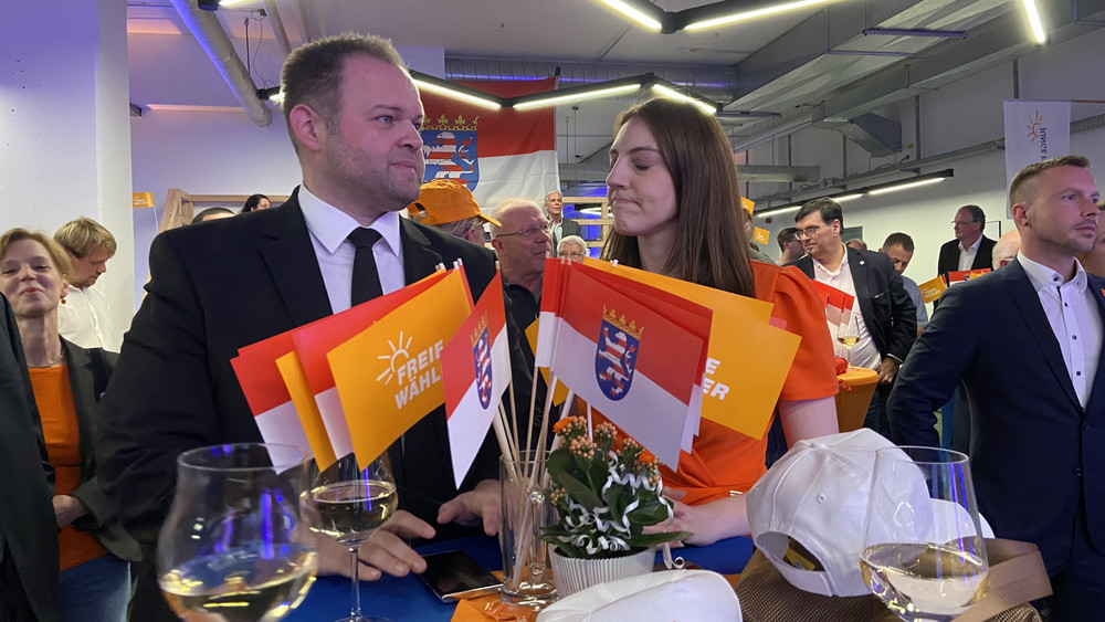 Enttäuschung bei den Freien Wählern: Sie schaffen es nicht in den hessischen Landtag.