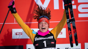 Erster deutscher Weltcup-Sieg: Armbruster jubelt in der NoKo