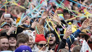 Mainz feiert Fastnacht im Fußball-Stadion