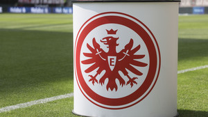 Eintracht Frankfurt  verleiht Wenig nach Nürnberg