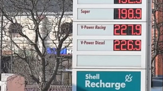 Experte: Spritpreise bleiben wegen Iran-Krieg hoch