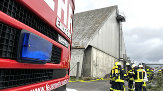 Wabern: Brand in Lagerhalle löst Feuerwehr-Einsatz aus