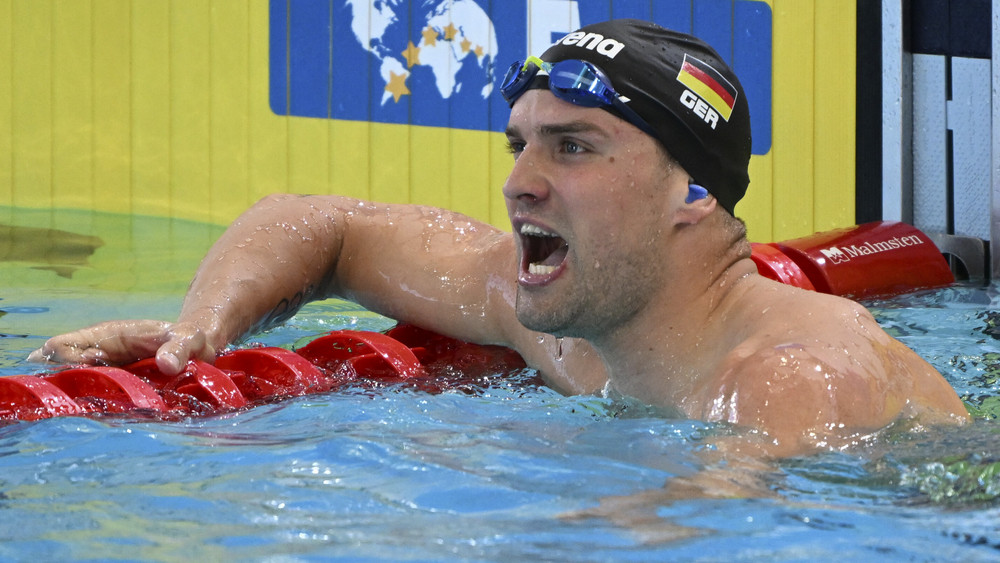Schwimmer Marius Kusch hat als erster Deutscher seine Zusage für die umstrittenen Enhanced Games gegeben, bei denen Weltrekorde auch mit Hilfe von Dopingmitteln aufgestellt werden sollen.