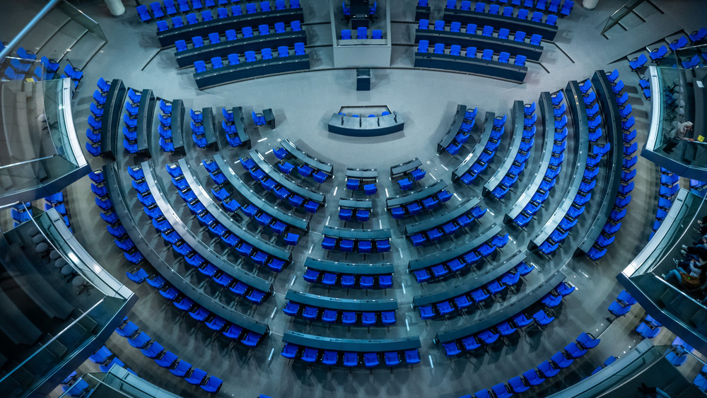 Weil große Teile Südhessens nach der Wahl nicht mehr im Bundestag vertreten sind, schlägt der Landrat des Kreises Darmstadt-Dieburg ein neues Büro in der hessischen Landesvertretung in Berlin vor (Symbolbild).