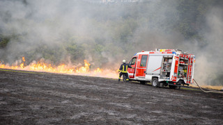 Brand-Alarm im Rheingau-Taunus-Kreis - Etliche Felder in Flammen