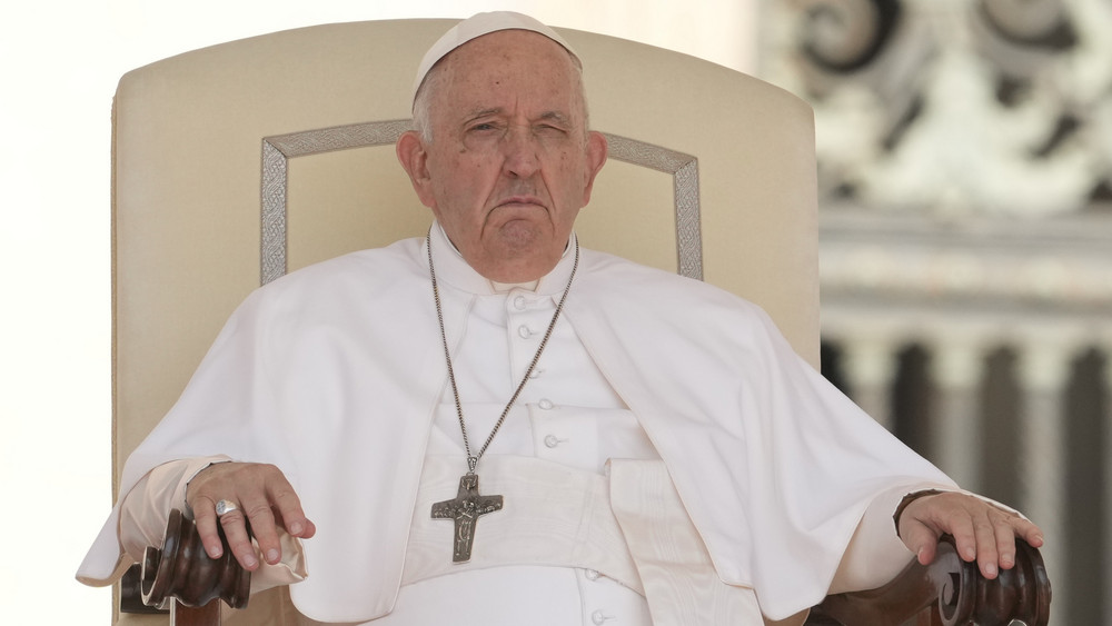 Papst Franziskus muss sich einer Operation unter Vollnarkose unterziehen (Archivfoto).