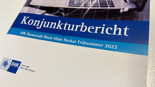 IHK Darmstadt zur Konjunktur: Discounter und Gastgewerbe optimistisch
