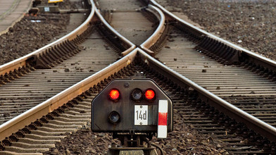 Unfall in Dillenburg: Güterzug kracht in Auto