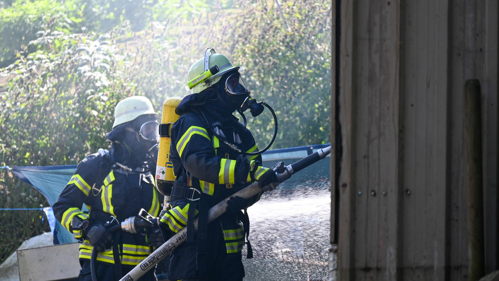 Bei einem Feuer in einem Stall in Hauneck sind sieben Schweine gestorben.