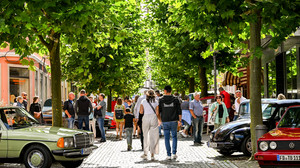 Live-Bands und Oldtimer: Hünfeld feiert 25. Gaalbernfest
