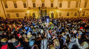 Zehntausende fordern in Budapest Orbans Rücktritt