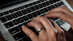 Russlands Cyberangriffe: Berlin und Paris bestellen russische Botschafter ein