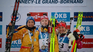 Deutsche Biathletinnen und Biathleten in Le Grand-Bornan stark