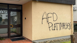 Angelburg: Eingeschlagene Scheiben bei AfD-Geschäftsstelle