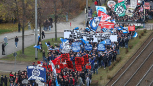 Fans demonstrieren gegen Stadionpläne