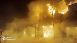 Russische Drohnenangriffe auf Odesa verletzen sechs Menschen