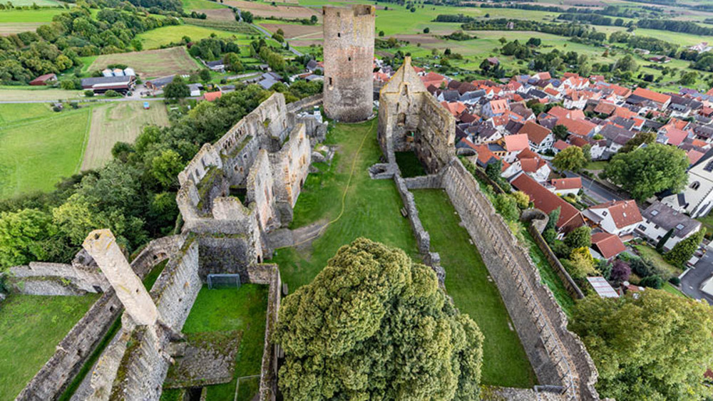 Die historische Burg Münzenberg. Es wird keine Windräder um sie herum geben
