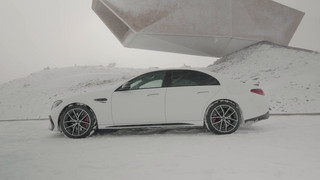 Performance und Effizienz in neuer Kombination - der Mercedes-AMG E 53 HYBRID 4MATIC _de