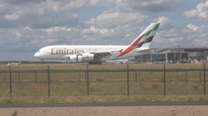 Neue Langstrecke ab Berlin: Emirates darf künftig den BER anfliegen