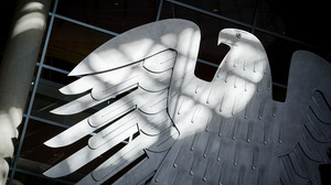 Deutsche Wirtschaft wächst - aber größere Haushaltslöcher