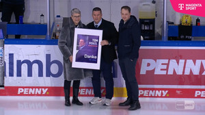 Große Ehrung für Tom Pokel bei Rückkehr nach Straubing, aber Frankfurt steckt weiter im Tief