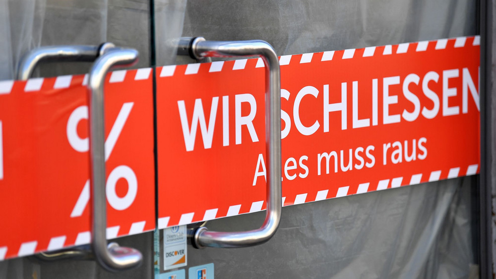 Deutlich mehr Firmen geben auf: Pleitezahlen steigen zweistellig (Symbolbild).