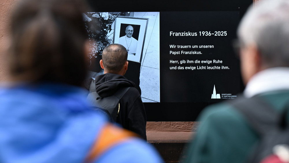 Papst Franziskus gestorben - Frankfurt am Main